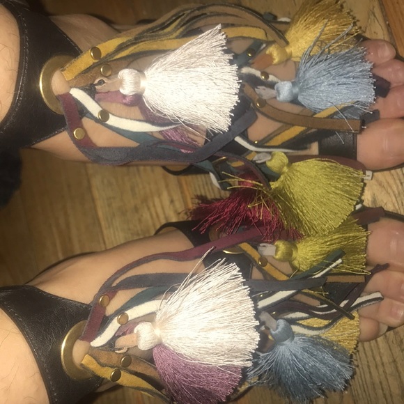 Chloé Tassel Fringe Leather Sandals - Picture 5 of 8